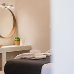 Lemontrees Residences شقة Rhodes City