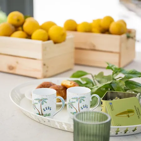 Lemontrees Residences アパート *