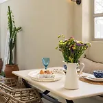Lemontrees Residences * Rhodes City