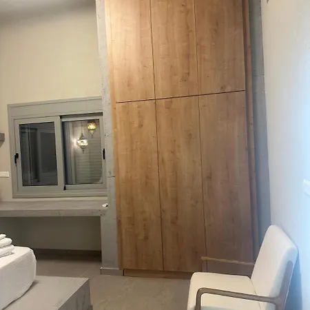 Apartment Lemontrees Residences
