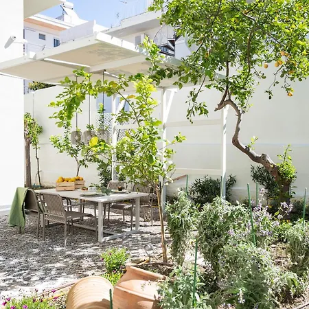 Lemontrees Residences Апартаменты *