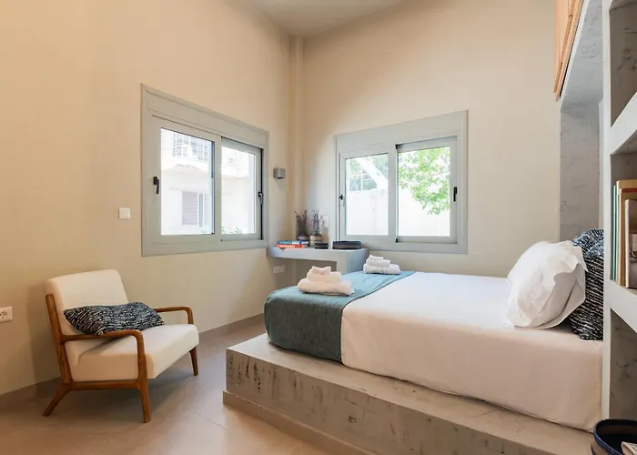 Lemontrees Residences * Rhodes City